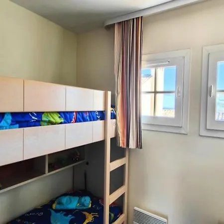 Apartment For 6 People